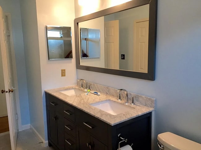 Main Bathroom - 3446 Austin Ave