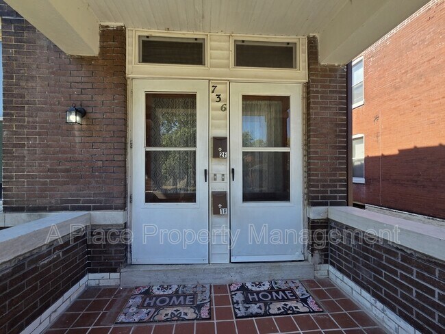 Foto del edificio - 736 Dover Pl
