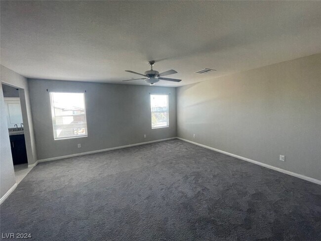 Building Photo - 300 Soubrette Ct