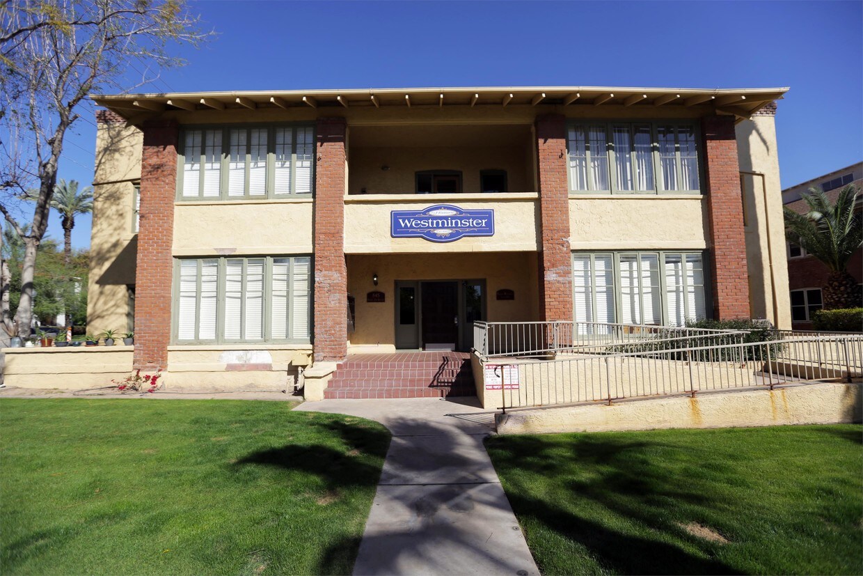 Foto principal - 845 N 2nd Ave