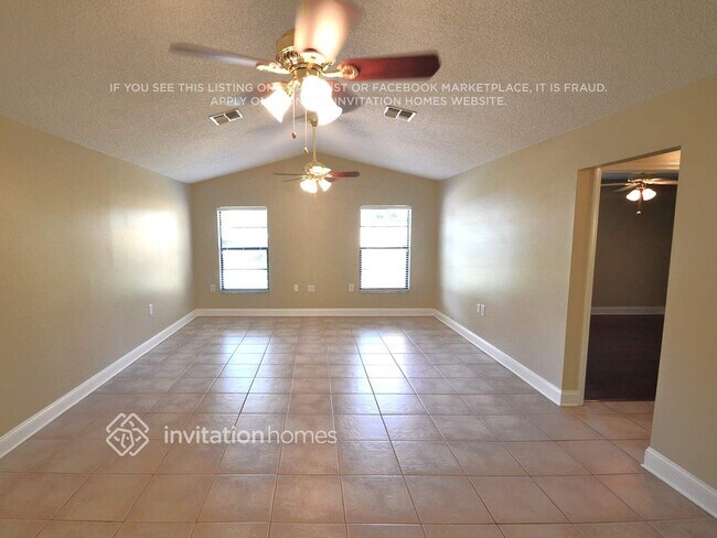 Foto del edificio - 5902 Buck Run Dr