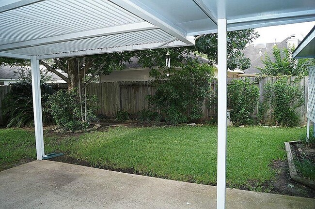 Foto del edificio - 2711 Aspen Ln