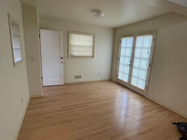 Foto del edificio - 5012 N Yale St