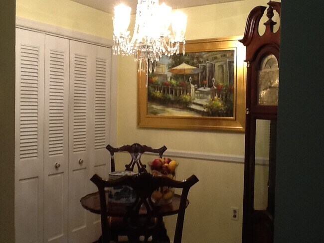 Foto del edificio - 104 W Montgomery Ave