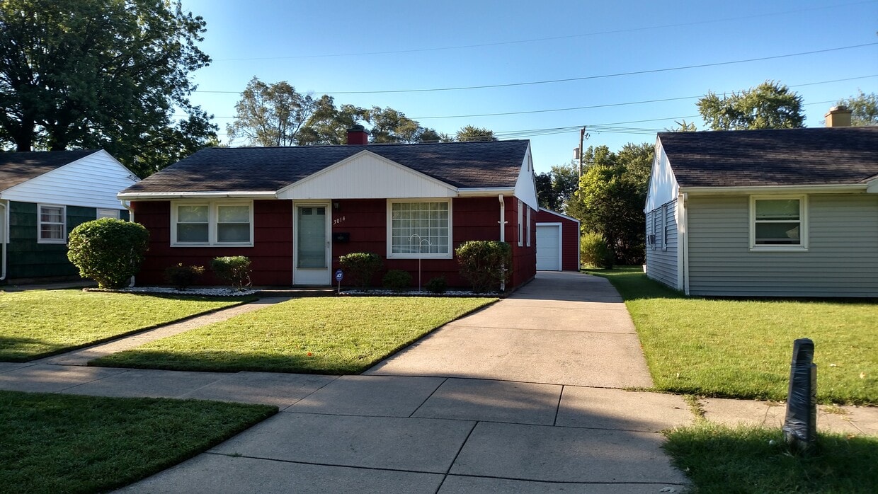 3014 Sunnymede Ave, South Bend, IN 46615 House Rental in South Bend