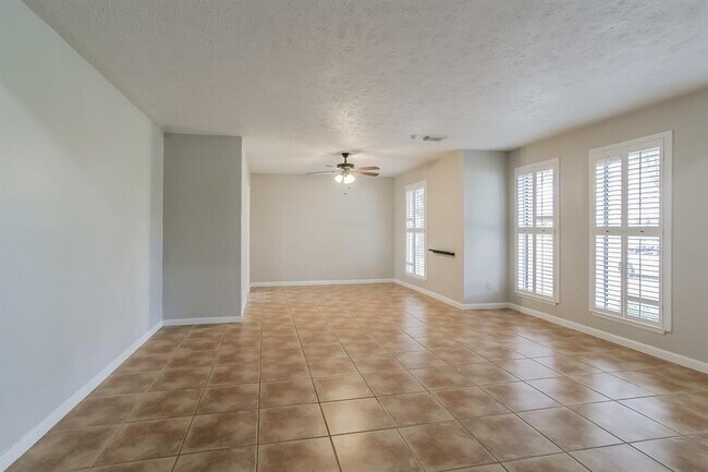 Foto del edificio - 21419 Park Willow Dr