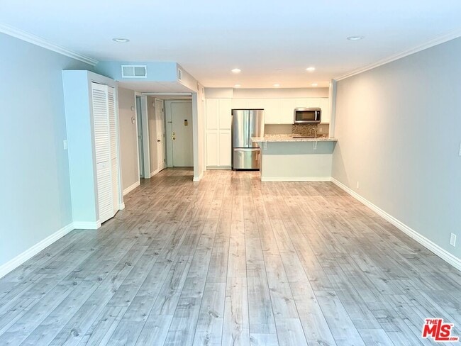 Building Photo - 4520 Natick Ave