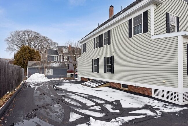 Building Photo - 20-26 Stimson Street - 22