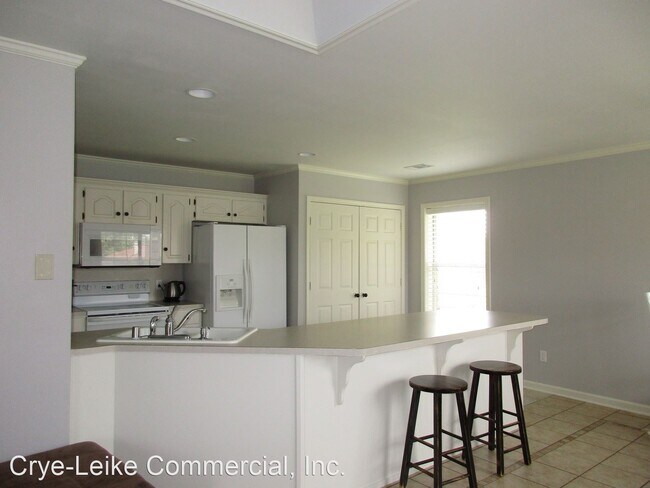 Building Photo - 3 br, 2 bath House - 32 Reno Drive