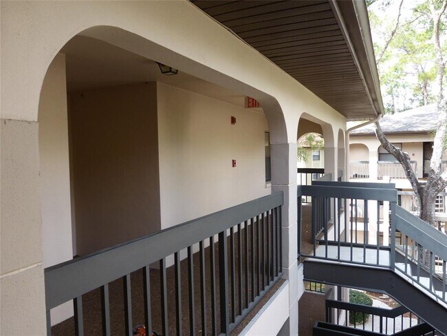 Building Photo - 3399 Mermoor Dr