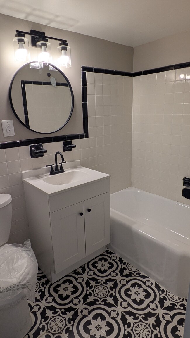 Foto del edificio - 3601 Wisconsin Ave NW