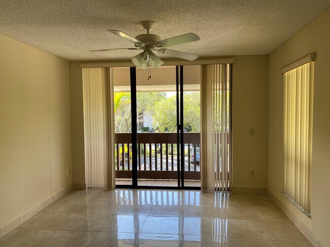 Foto del edificio - 9274 Sable Ridge Cir