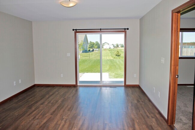 Living Room - 1006 E 4th St