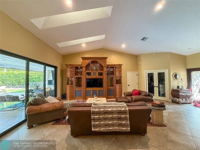 Foto del edificio - 3951 NW 27th Terrace