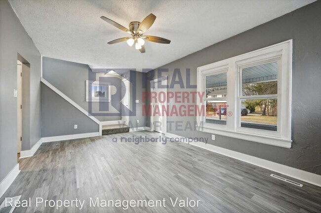 Foto del edificio - 3 br, 2 bath House - 2356 Triplett Blvd