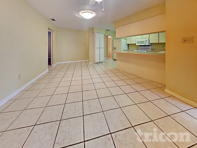 Foto del edificio - 610 Oakmoss Dr