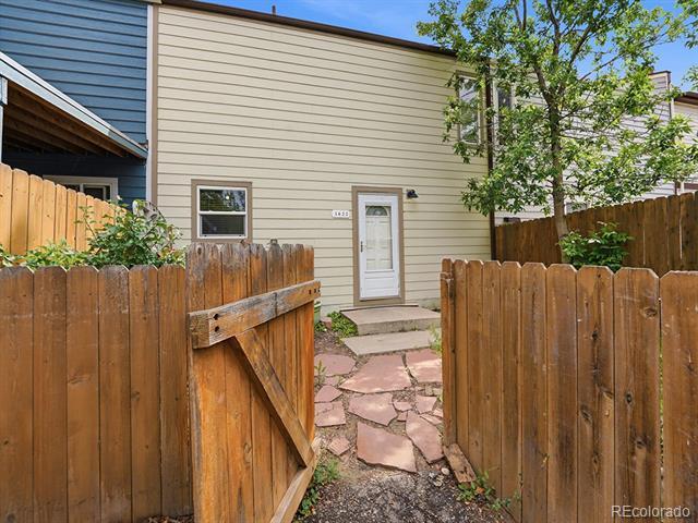 Building Photo - 1622 Longbow Ct