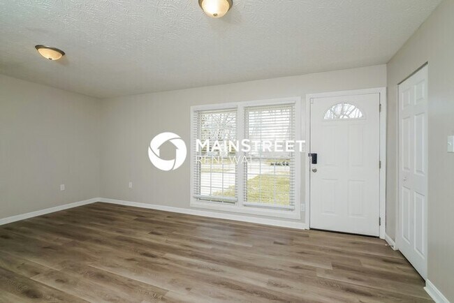 Foto del edificio - 3 Bedroom Pet-Friendly Home in LOUISVILLE,...