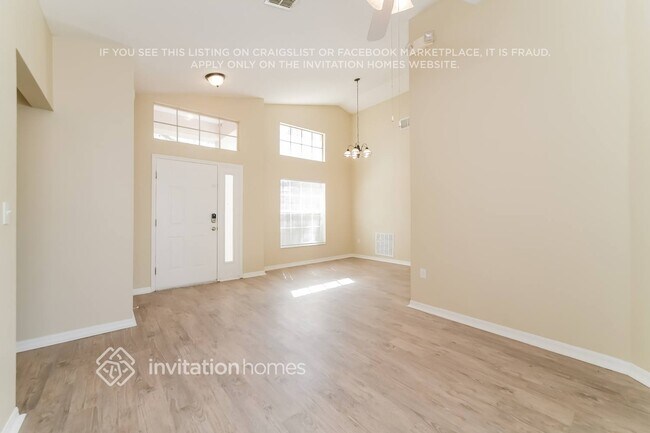 Foto del edificio - 106 Quiet Oak Ct