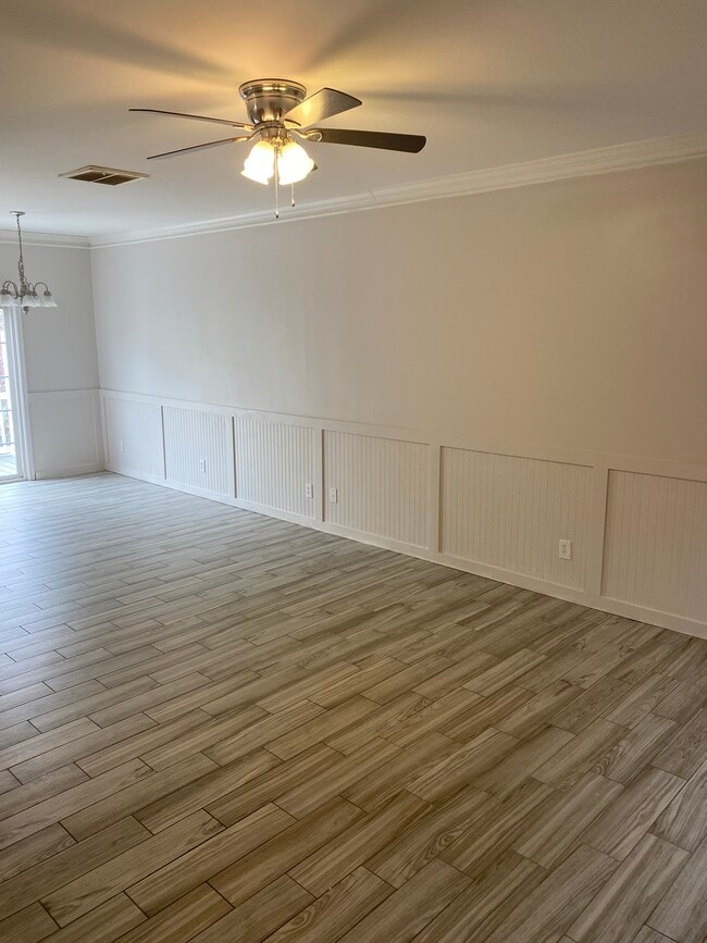 Building Photo - 1002 Enterprise Dr