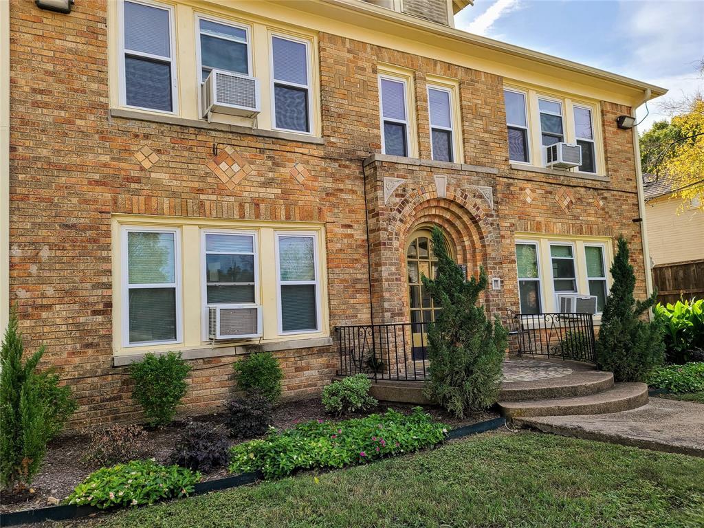 Foto principal - 5900 Oram St