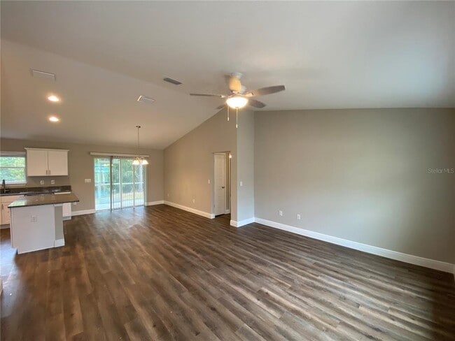 Building Photo - 207 Locust Ln Dr