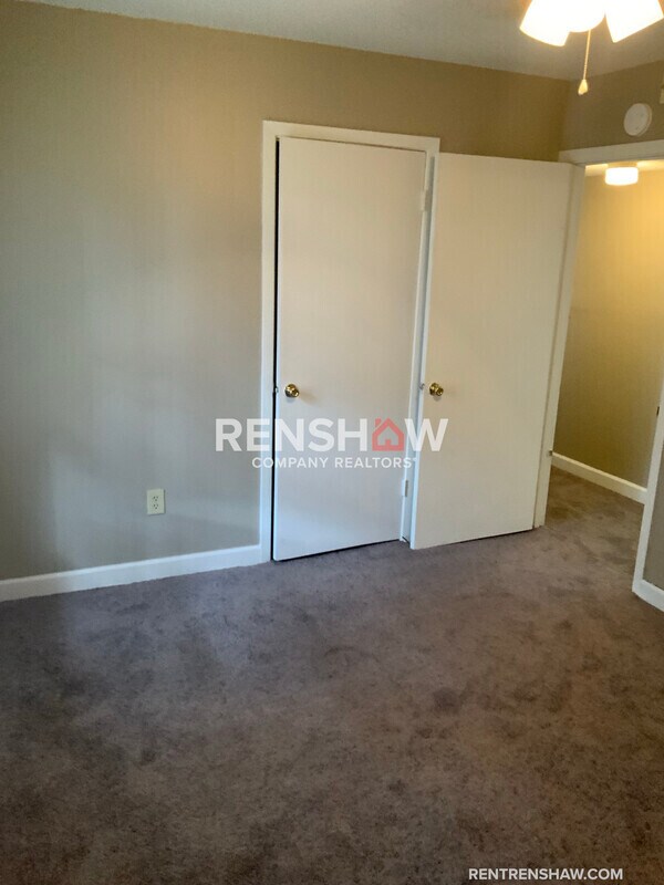 Foto del edificio - 142 Harrison Rd