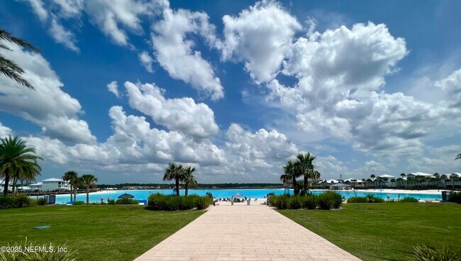 Foto del edificio - 237 Boracay Cir