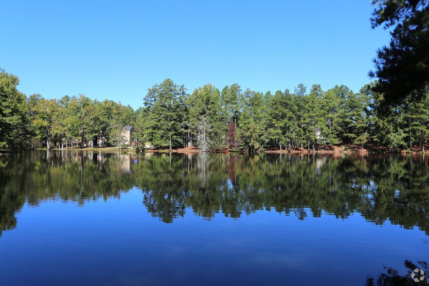 Hidden Lake Apartments Rentals Union City, GA