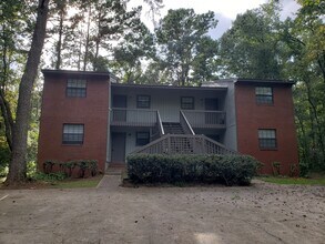 Building Photo - 2993 Woodrich Dr