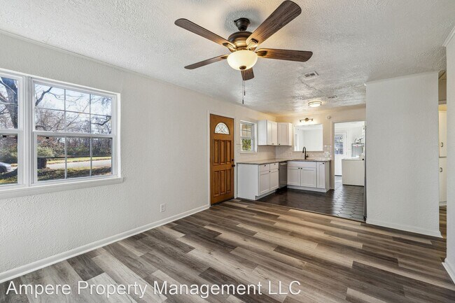 Building Photo - 3 br, 1 bath House - 113 N Giles Rd