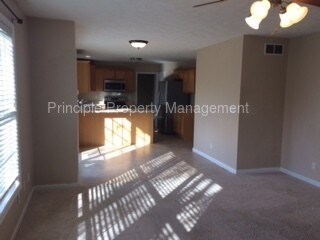 Building Photo - 105 Cracklewood Ln