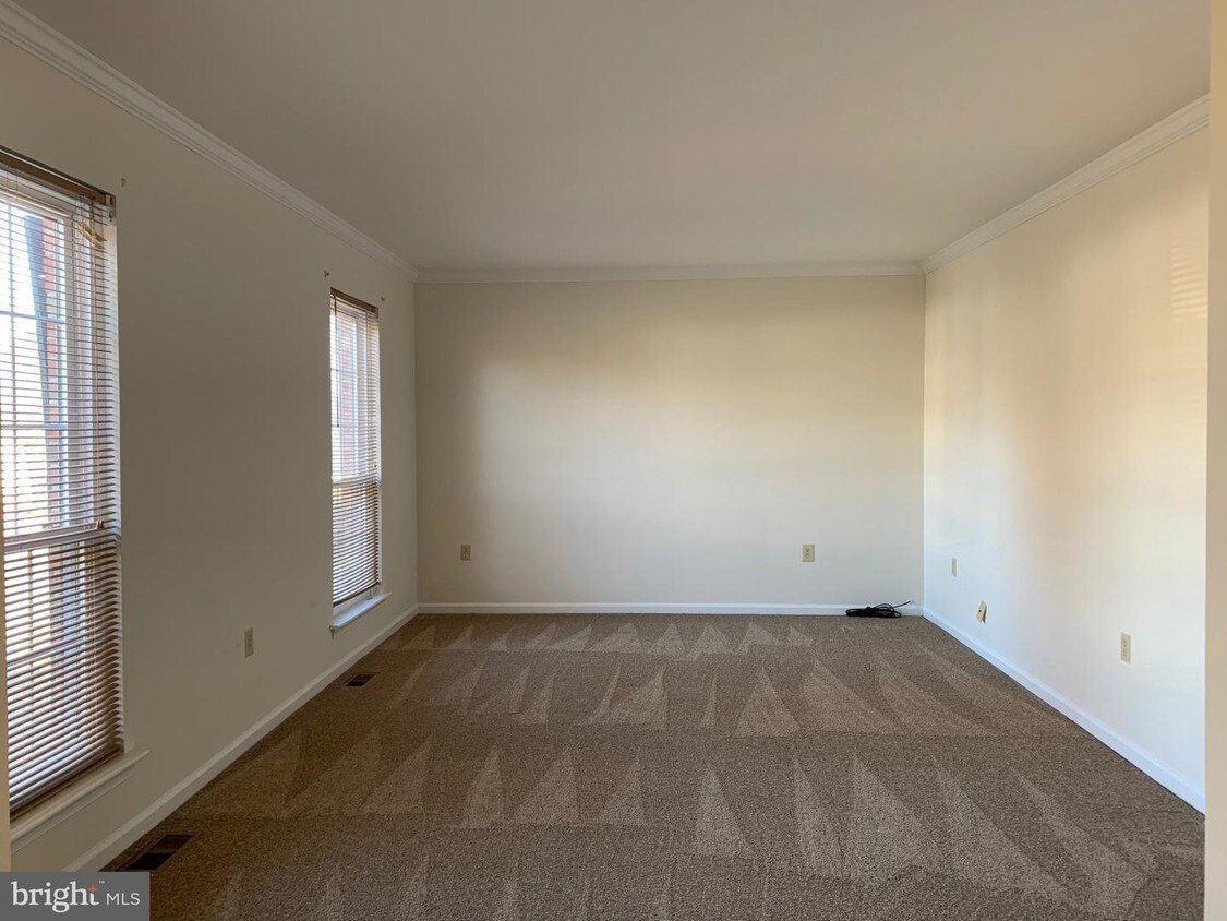 12 Sumac Ct, Newark, DE 19702 House Rental in Newark, DE