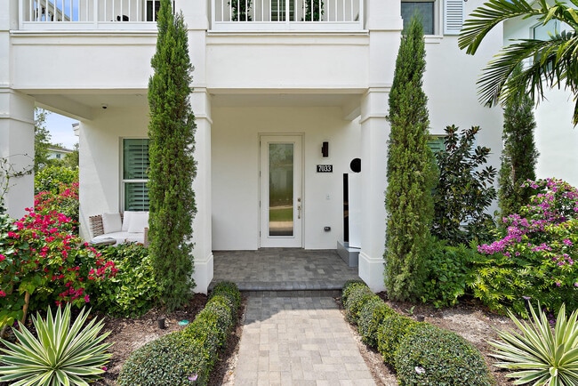 Building Photo - 7033 Edison Pl