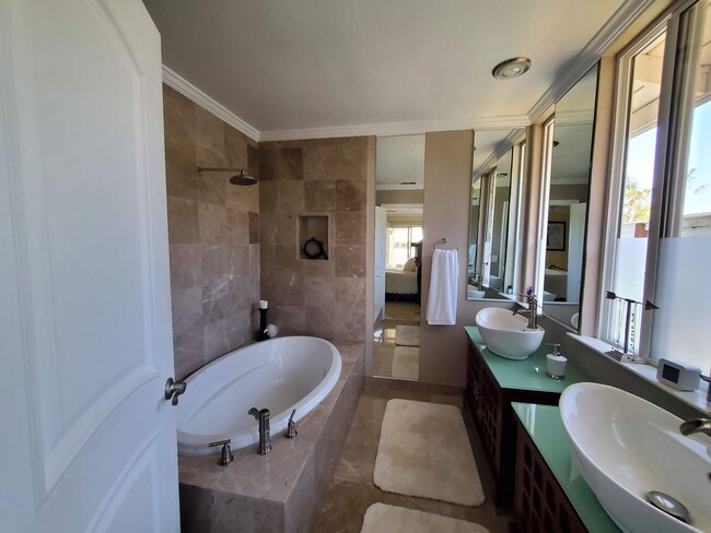 Foto del edificio - Bel Marin Keys Home with Private Dock and ...