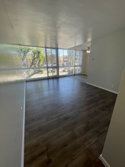 Building Photo - Stonegate Apartments