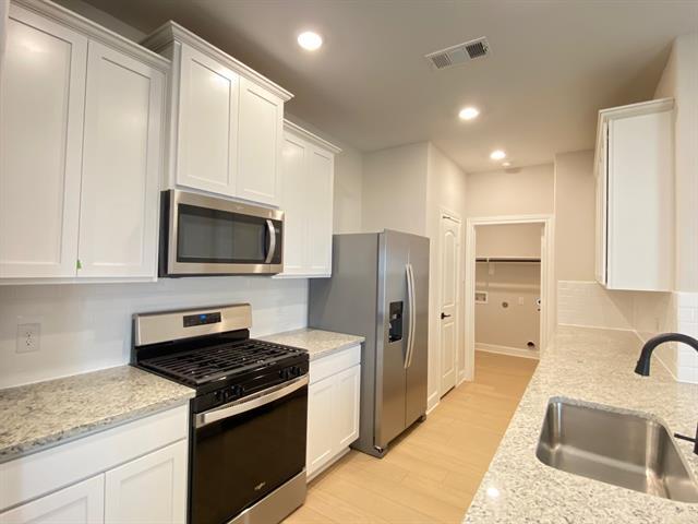 Building Photo - 1212 Ginsburg Ln