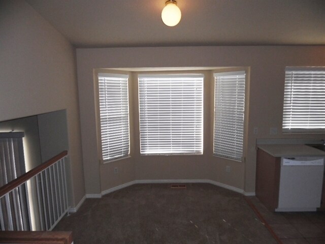 Foto del edificio - 3359 W Rose Hollow Ln