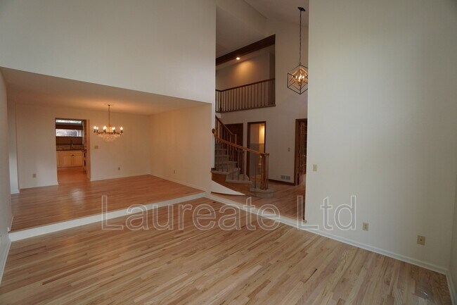 Foto del edificio - 1702 W Dry Creek Rd