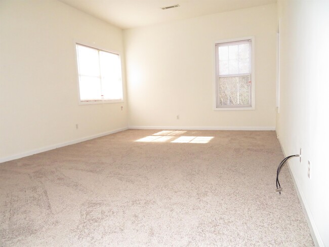 Foto del edificio - 8842 Fairview Bluff