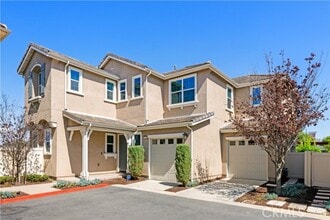 Building Photo - 5198 Arlington Dr