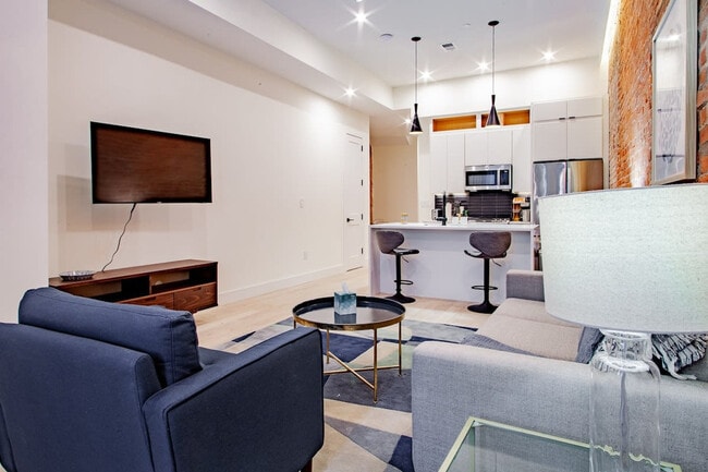 Building Photo - 1022 Pennsylvania Ave. SE