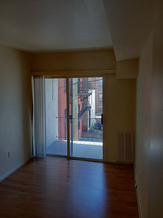 Foto del edificio - 910 St Paul St