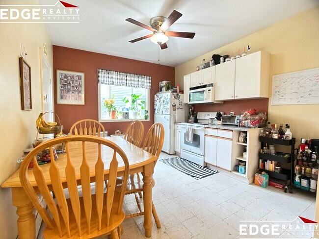 Building Photo - 12 Justin Rd