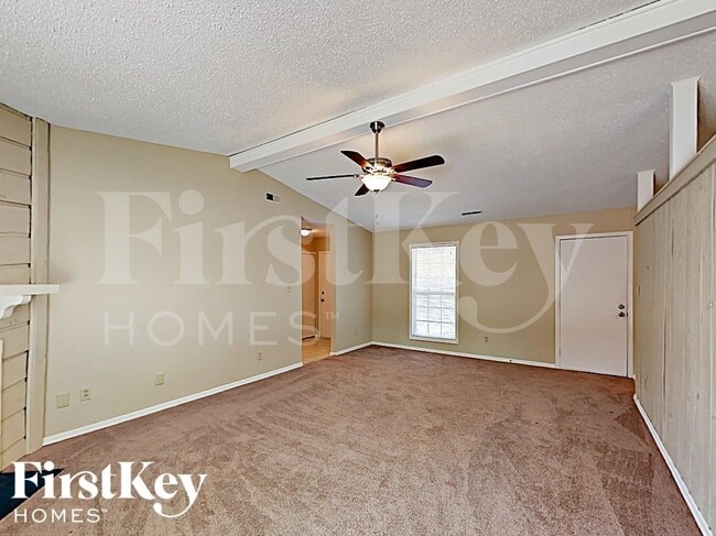 Building Photo - 6417 Pineburr Ct