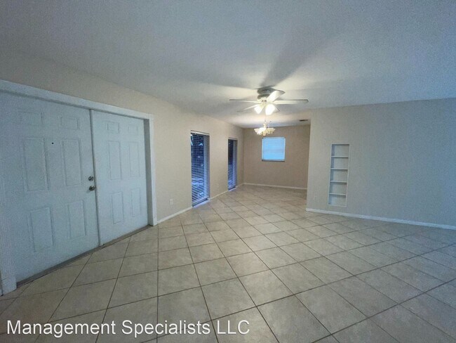 Building Photo - 2 br, 1 bath House - 159 SE Lucero Drive