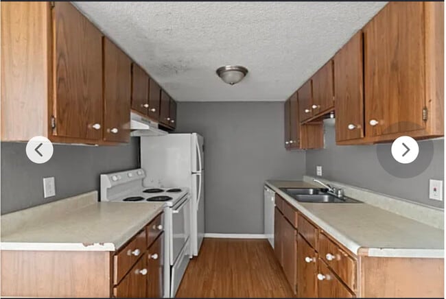 Building Photo - Villa Alegre Apartments