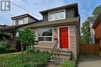 Building Photo - 12 Amroth Ave