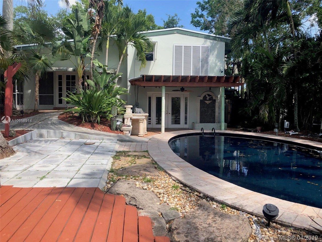Foto principal - 2455 Nassau Ln