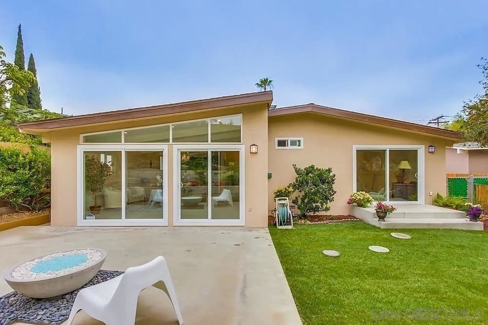 Primary Photo - 5410 Baja Dr